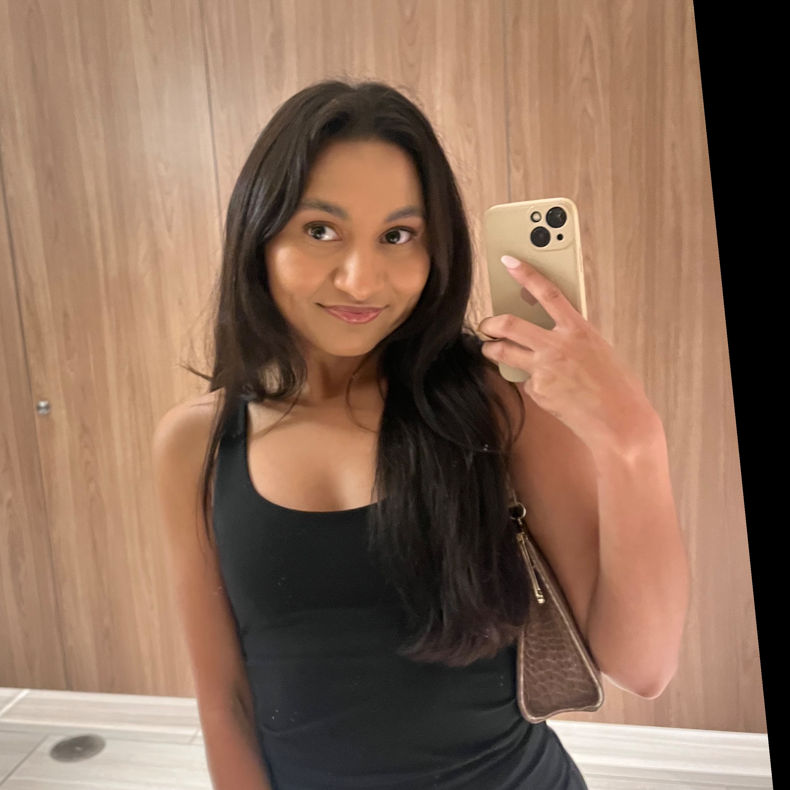 Reina Almendarez