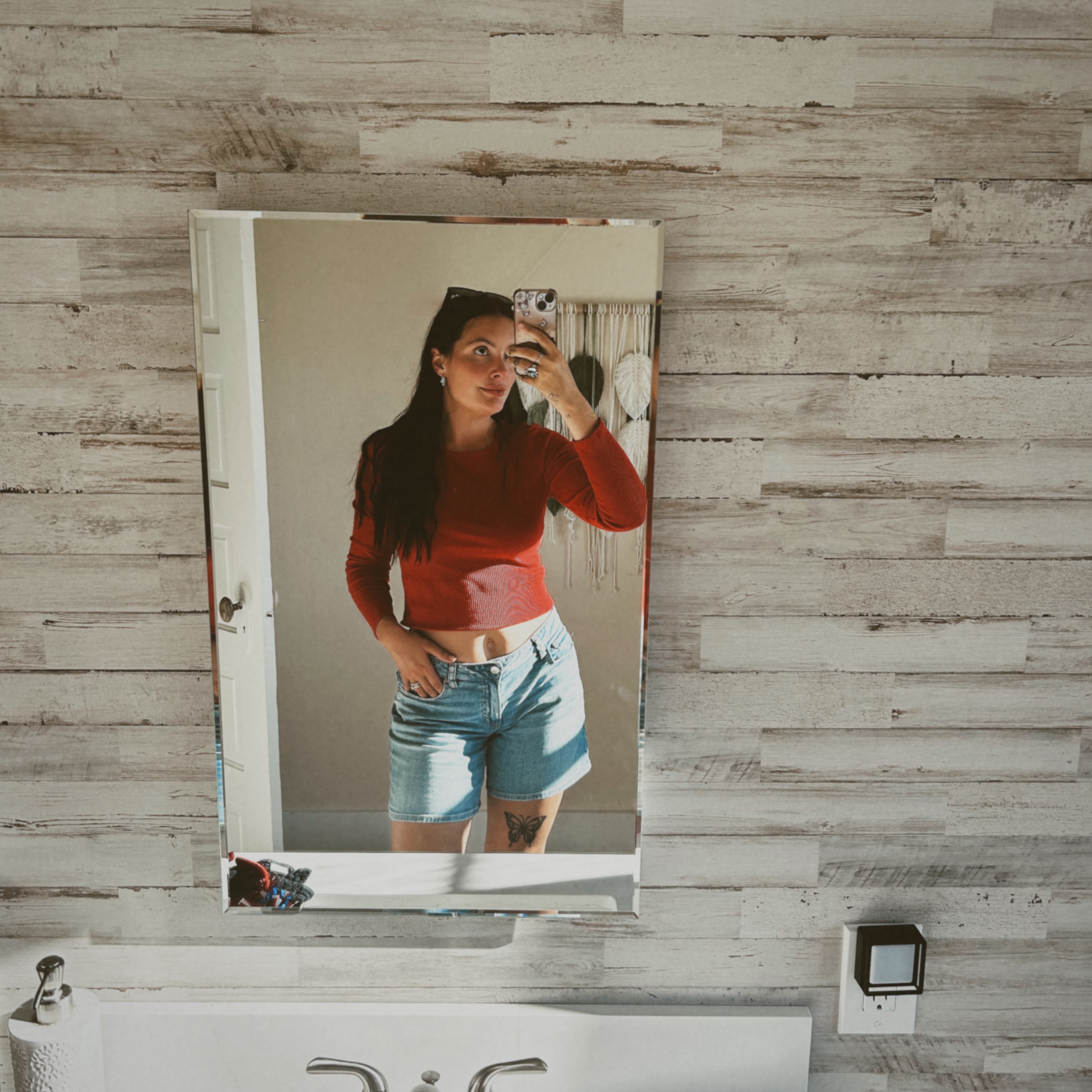 Elle Arrona
